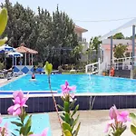 Aparthotel Oleander 3*