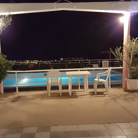 Oleander Aparthotel 3*
