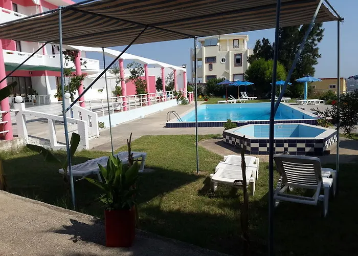 Oleander Фалираки